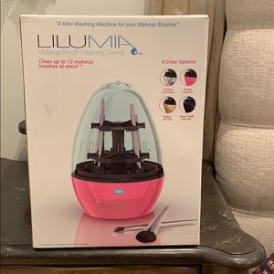 Lilumia Makeup Brush Cleaning Device